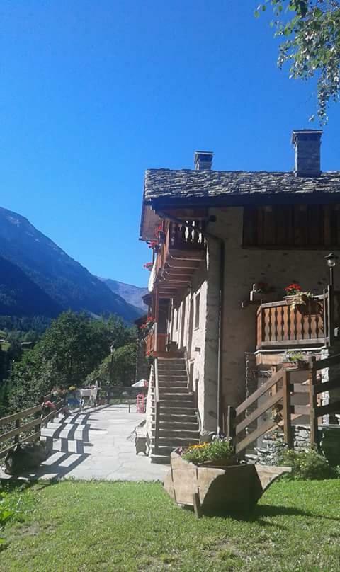 Hotel Vers le bois à Valsavarenche Extérieur photo