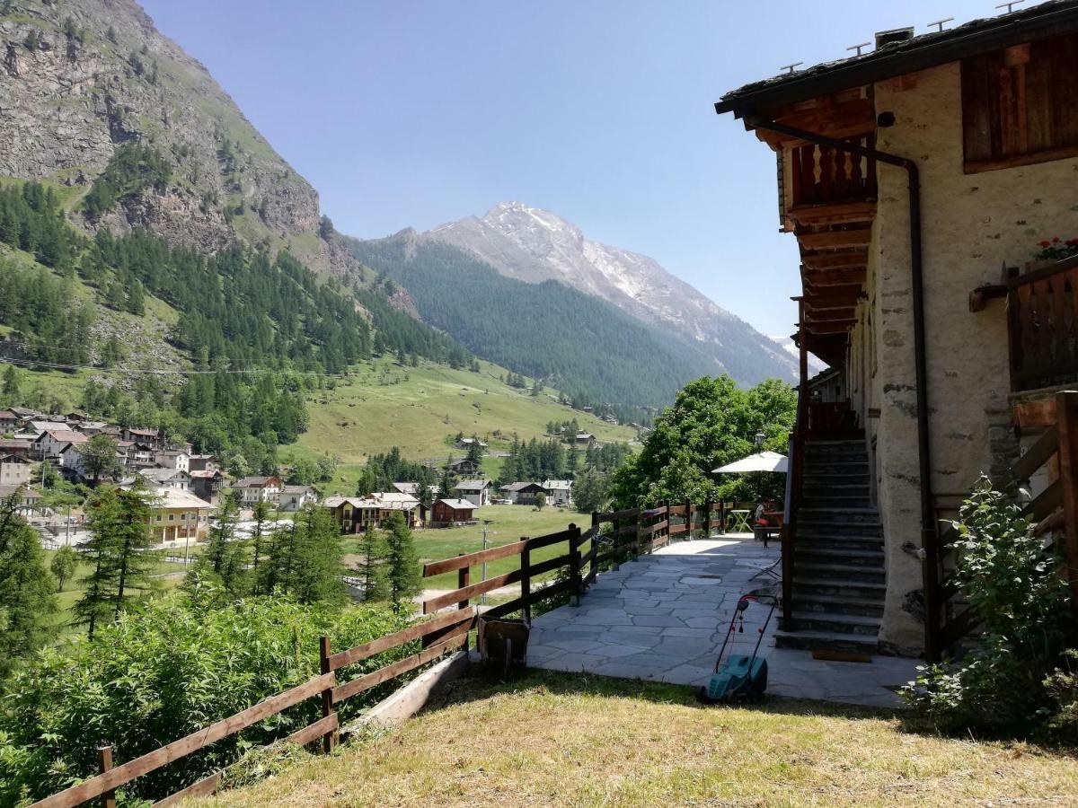 Hotel Vers le bois à Valsavarenche Extérieur photo