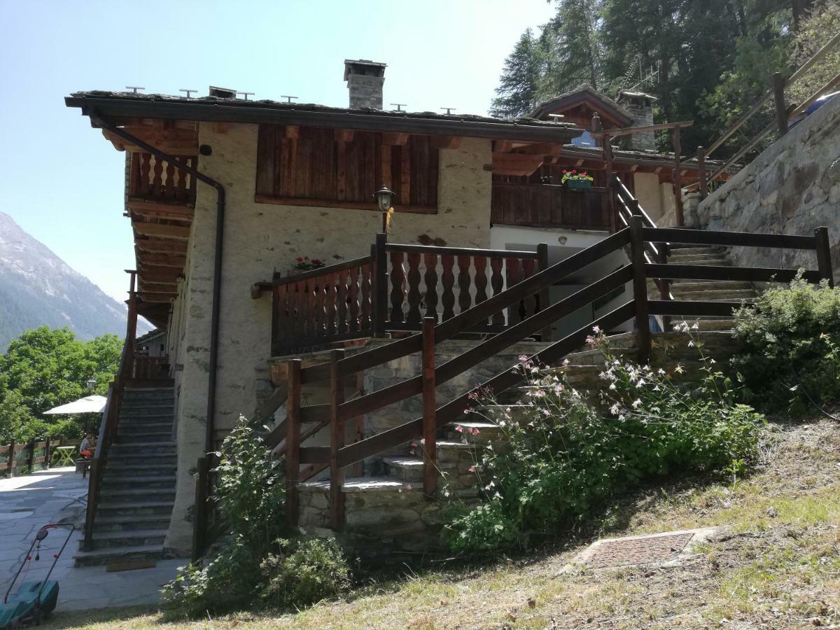 Hotel Vers le bois à Valsavarenche Extérieur photo